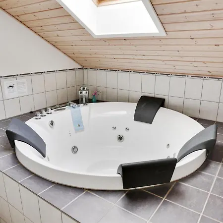 Casa de Férias Bolli - 1-1km From The Sea In Lolland- Falster And Mon By Interhome