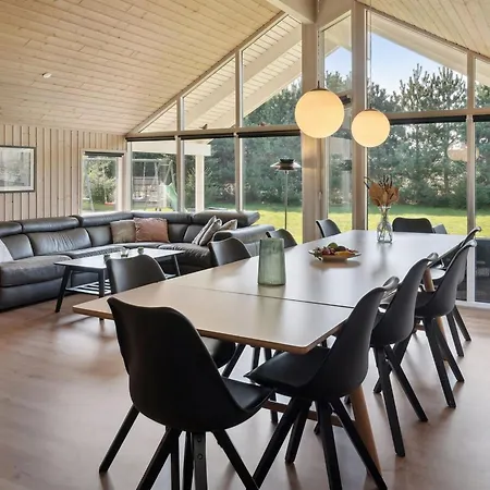 Bolli - 1-1km From The Sea By Interhome Bøtø By
