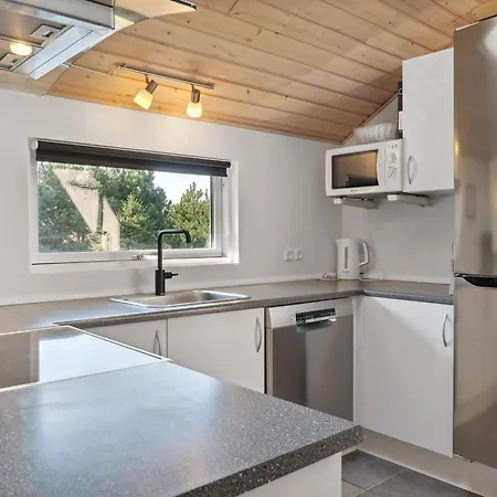 Bolli - 1-1km From The Sea By Interhome Feriehus *