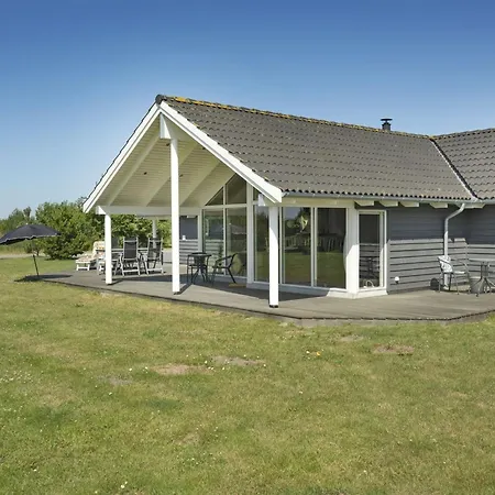 Bolli - 1-1km From The Sea By Interhome * Bøtø By