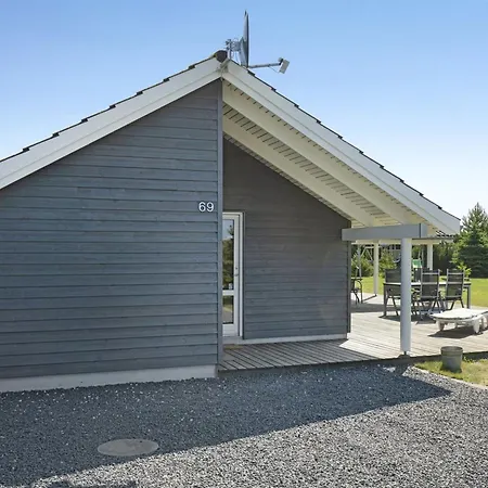 Feriehus Bolli - 1-1km From The Sea By Interhome *